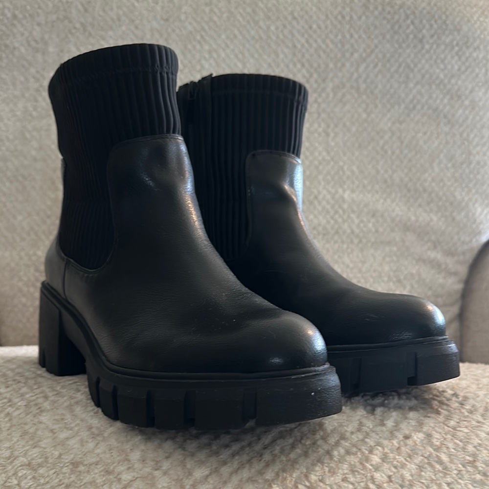 Women's Black Ankle Boots Wide 11